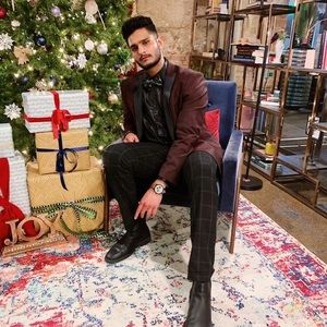 Meet your Posher, Steve